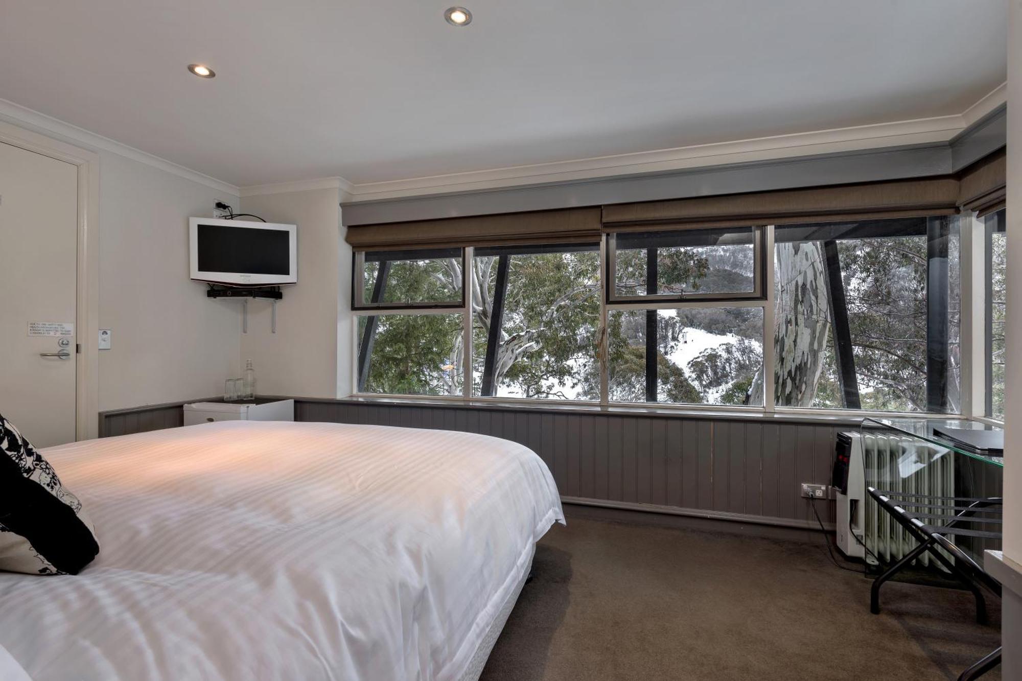 Pure Chalet Thredbo Exterior photo